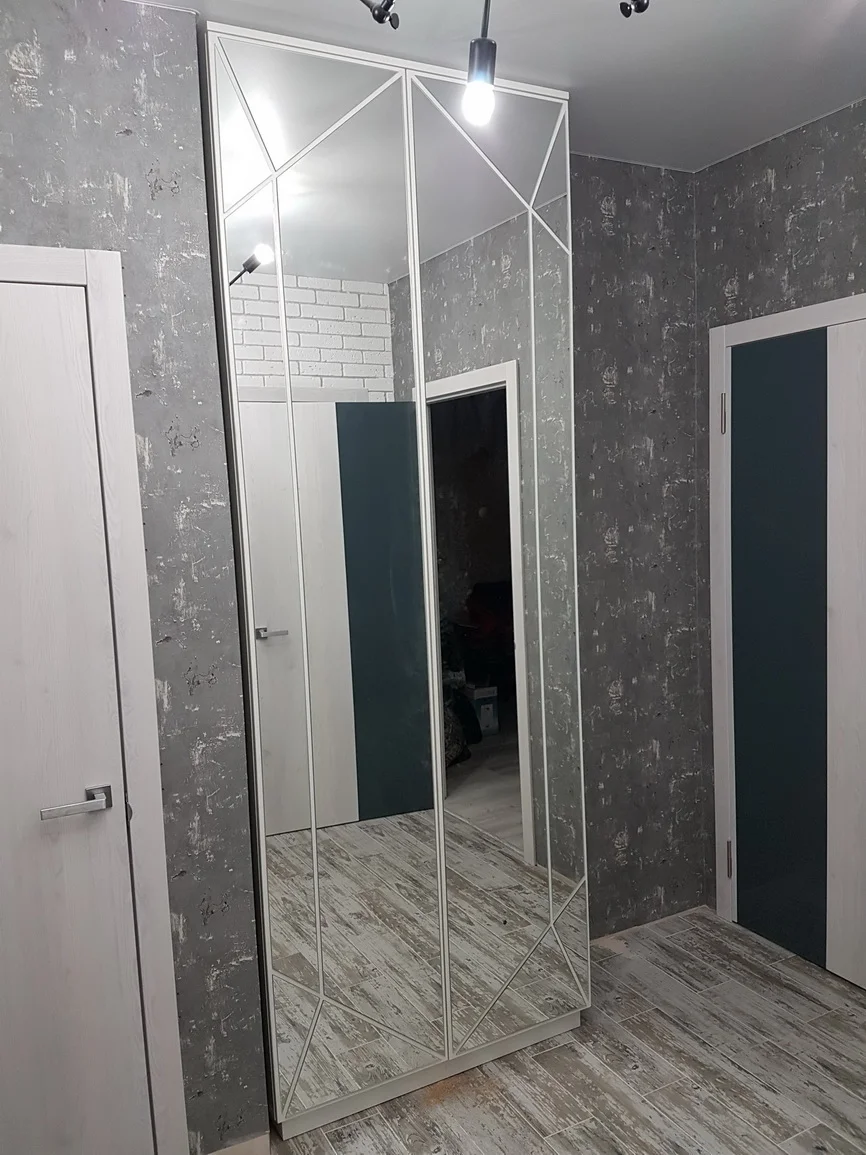 WoodElite Розпашна Шафа-61100